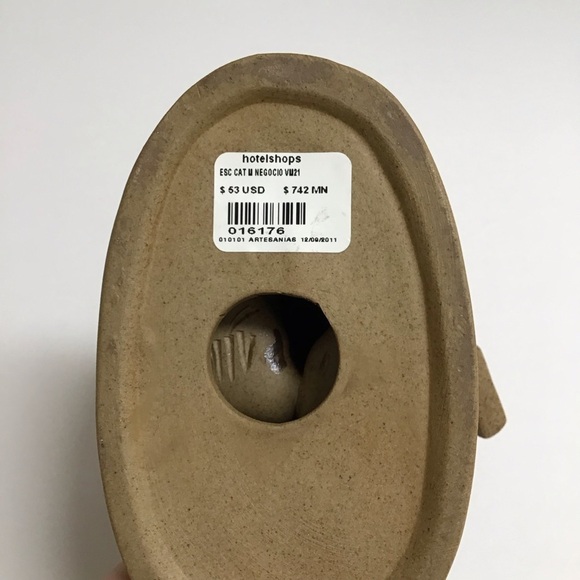 Rodo Padilla Mexican Artist Signed Sculpture Ceramic Girl Boss Woman on Phone - Picture 8 of 16